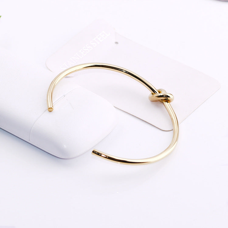 Knotted Knot C Opening 18K Plated Female Bracelet