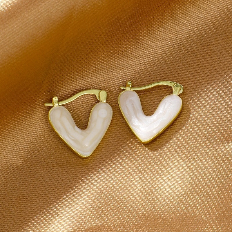 French Style Minimalist Heart-shaped Drop Glazed Earrings With Women's High-end Feel, Light Luxury, Niche Earrings, New Popular Peach Heart Earrings