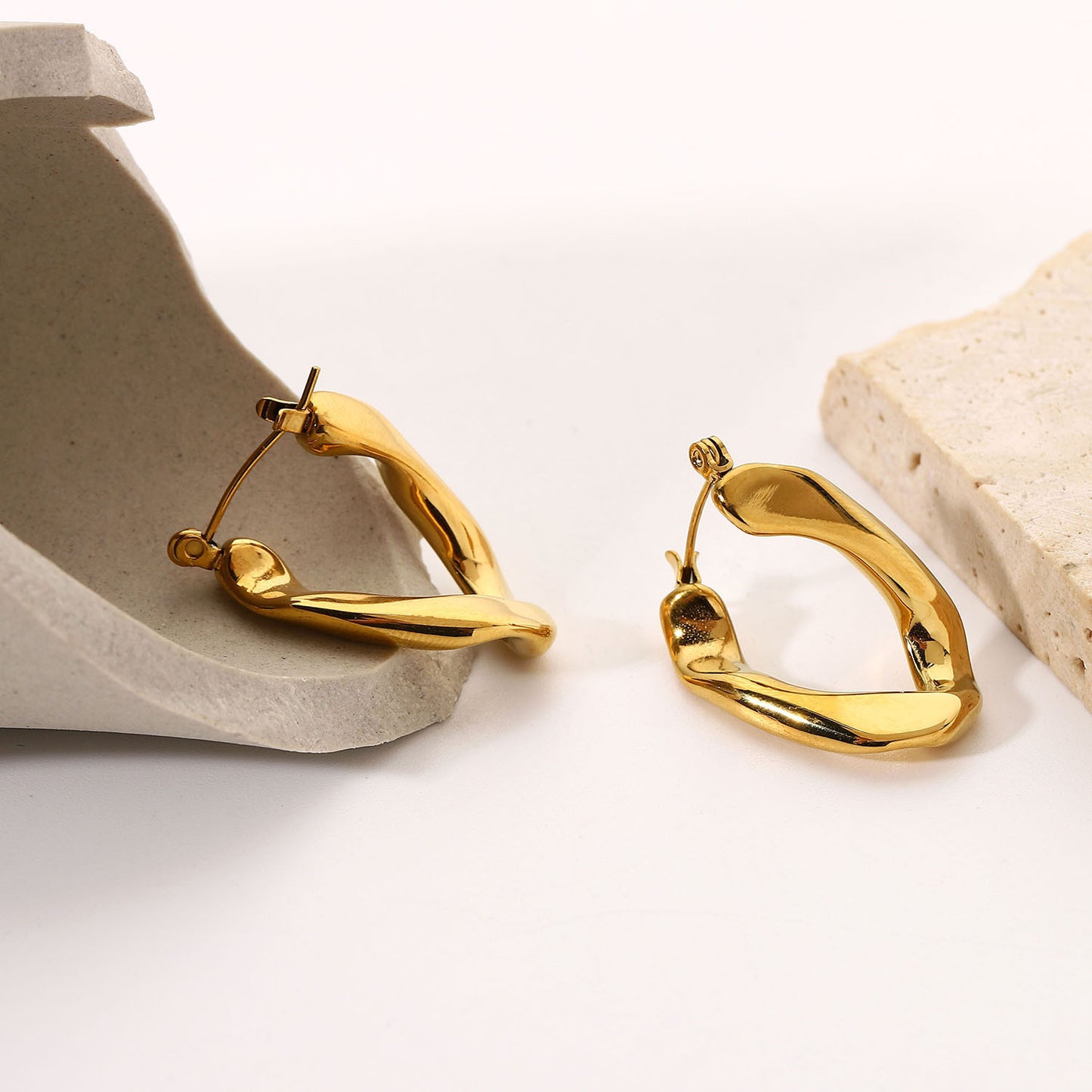 18k Gold Stainless Steel Flat U-ring Earrings