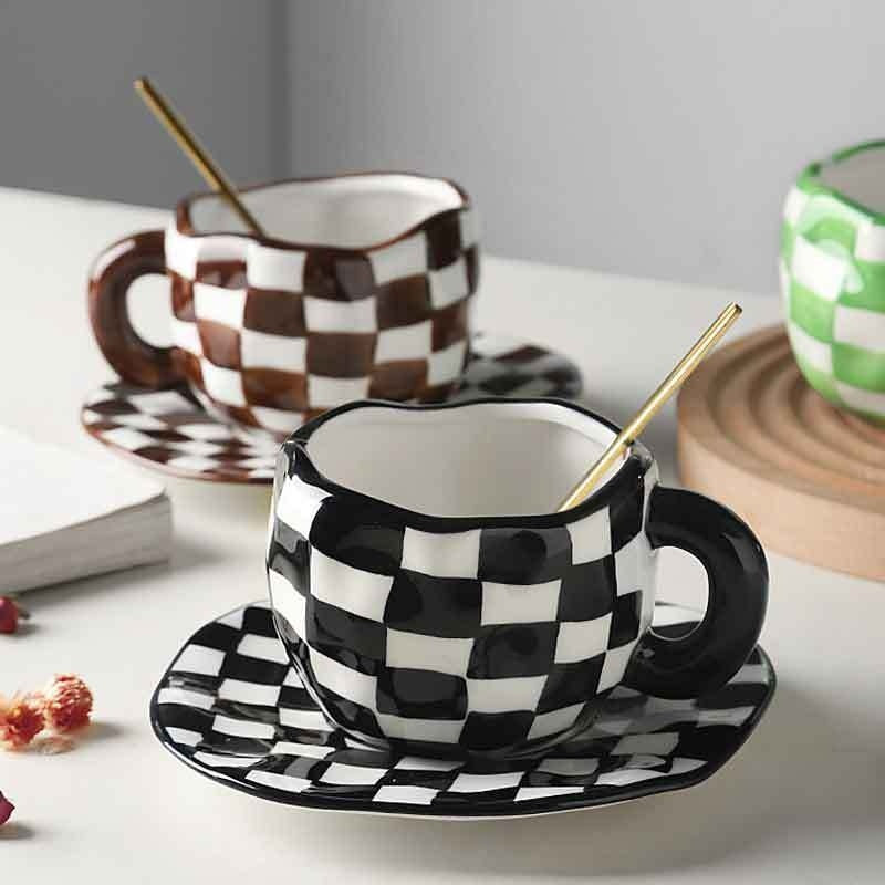 Retro Hand-painted Black And White Chessboard Grid Coffee Set Hand-pinching Irregular